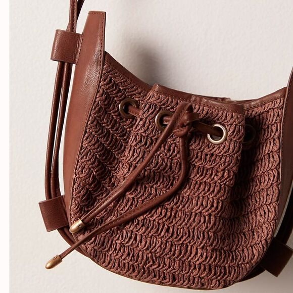 NWOT Free People Cabana Crossbody Bag Brown Beachy Slouchy Vegan Leather Woven - Picture 5 of 15
